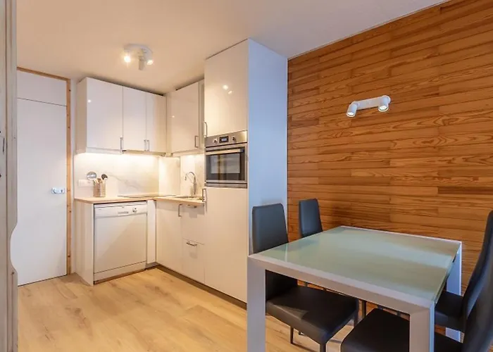 Renove 4 Pers, Balcon, Centre Plagne Bellecote - Fr-1-351-65 Apartment *